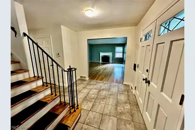 1160 Lisa Ann Drive, Akron, OH 44313 - Photo 4