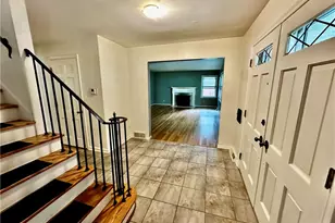 1160 Lisa Ann Dr, Akron, OH 44313 - Photo 4
