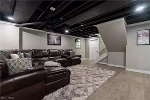 4905 Glenridge Cir NE, Canton, OH 44714 - Photo 32