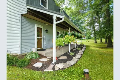 5504 Donner Drive, New Franklin, OH 44216 - Photo 2