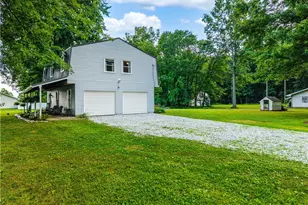 5504 Donner Dr, New Franklin, OH 44216 - Photo 4
