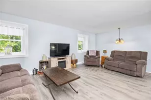 5504 Donner Dr, New Franklin, OH 44216 - Photo 16