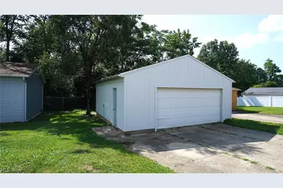 1448 Creighton Avenue, Akron, OH 44310 - Photo 24