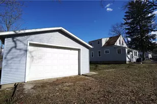 1448 Creighton Ave, Akron, OH 44310 - Photo 6