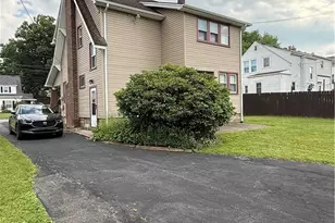 34 Maple Dr, Boardman, OH 44512 - Photo 2