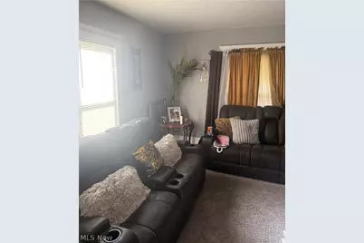 477 Bishop Street, Akron, OH 44307 - Photo 2