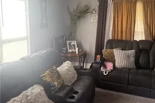 477 Bishop St, Akron, OH 44307 - Photo 2