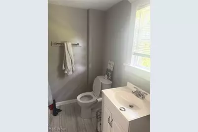477 Bishop Street, Akron, OH 44307 - Photo 10