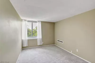 12900 Lake Avenue #622, Oakwood, OH 44107 - Photo 18