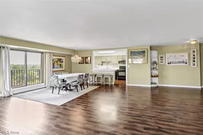 12500 Edgewater Drive #1201, Oakwood, OH 44107 - Photo 4