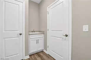 33153 Coastal Dr, Avon Lake, OH 44012 - Photo 10