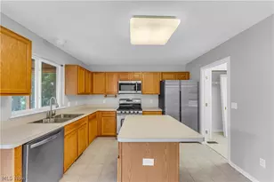 467 Canterbury Ln, Northfield, OH 44067 - Photo 10
