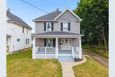 915 Auburn Place NW, Canton, OH 44703 - Photo 1