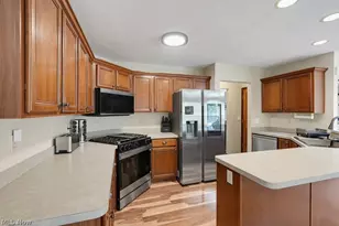10313 Dayflower Dr, Twinsburg, OH 44087 - Photo 20