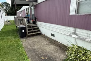 610 Patricia Ave NW, New Philadelphia, OH 44663 - Photo 2