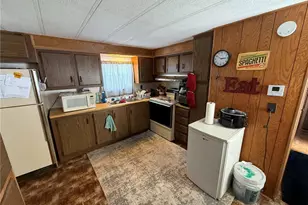 610 Patricia Ave NW, New Philadelphia, OH 44663 - Photo 6