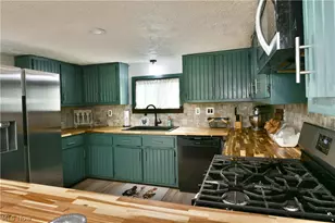 338 Calla Road E, Poland, OH 44514 - Photo 4