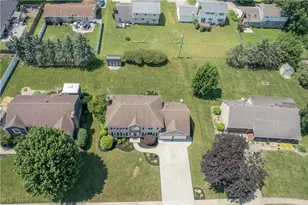 1631 Horizon Dr, Louisville, OH 44641 - Photo 4