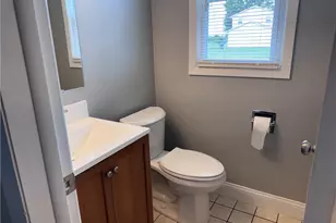 9112 Skypark, Wadsworth, OH 44281 - Photo 10