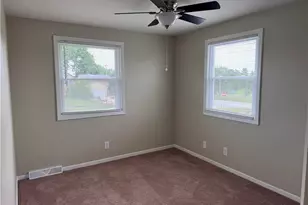 9112 Skypark, Wadsworth, OH 44281 - Photo 18