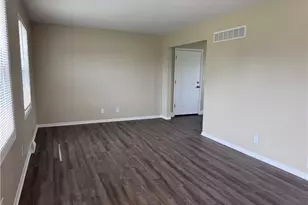 9112 Skypark, Wadsworth, OH 44281 - Photo 8