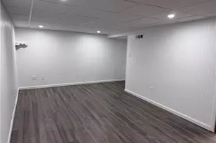 9112 Skypark, Wadsworth, OH 44281 - Photo 20