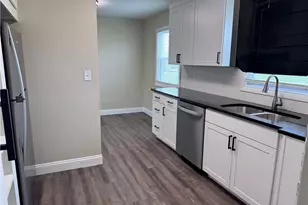 9112 Skypark, Wadsworth, OH 44281 - Photo 12