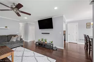6300 Greenwood Pkwy, Sagamore Hills, OH 44067 - Photo 16