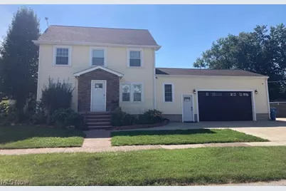 858 Allison Avenue, Lorain, OH 44052 - Photo 1