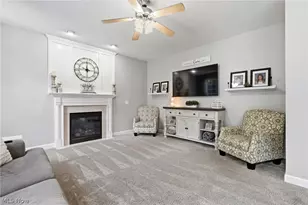 32110 Cozy Meadow Ct, North Ridgeville, OH 44039 - Photo 2