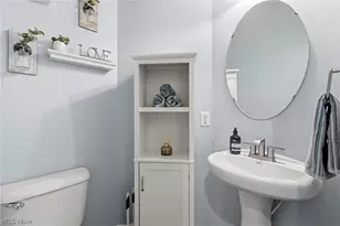 32110 Cozy Meadow Ct, North Ridgeville, OH 44039 - Photo 12