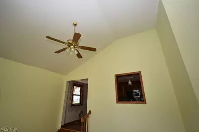209 Sipple Avenue, Amherst, OH 44001 - Photo 10