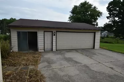 209 Sipple Avenue, Amherst, OH 44001 - Photo 48