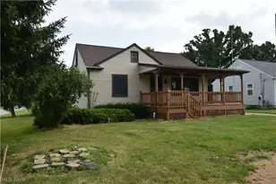 209 Sipple Ave, Amherst, OH 44001 - Photo 2