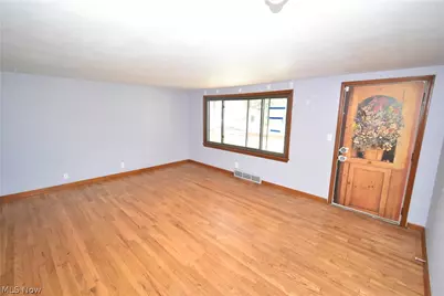 209 Sipple Avenue, Amherst, OH 44001 - Photo 20