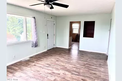 809 Delia Avenue, Martins Ferry, OH 43935 - Photo 6