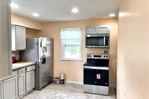 809 Delia Ave, Martins Ferry, OH 43935 - Photo 10
