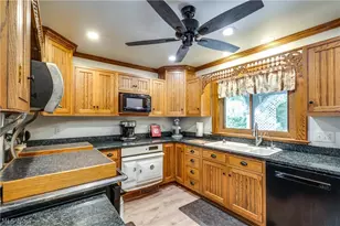 10845 McCallum Ave NE, Alliance, OH 44601 - Photo 14