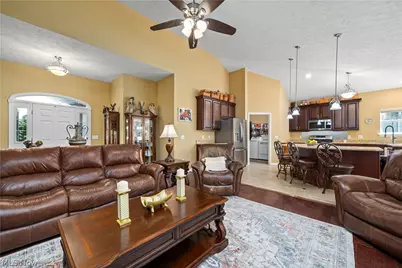 3981 Timber Walk, Lorain, OH 44053 - Photo 4