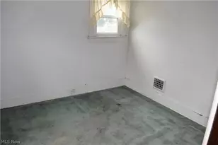 4032 Lincoln Ave, Shadyside, OH 43947 - Photo 12