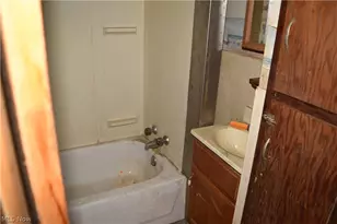 4032 Lincoln Ave, Shadyside, OH 43947 - Photo 14