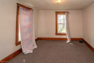 1033 Walnut Avenue, Alliance, OH 44601 - Photo 18
