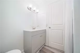 24 Houston St SW, Massillon, OH 44647 - Photo 6