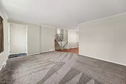 339 E 315th Street, Willowick, OH 44095 - Photo 6