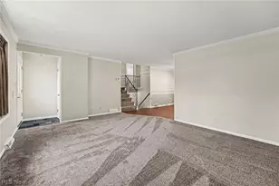 339 E 315th St, Willowick, OH 44095 - Photo 6