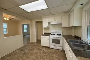 404 Noah Ave, Akron, OH 44320 - Photo 8