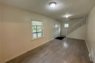404 Noah Ave, Akron, OH 44320 - Photo 4