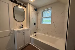 404 Noah Ave, Akron, OH 44320 - Photo 10