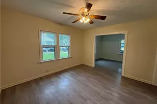 404 Noah Ave, Akron, OH 44320 - Photo 6