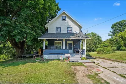 1536 Clay Street, Youngstown, OH 44506 - Photo 1